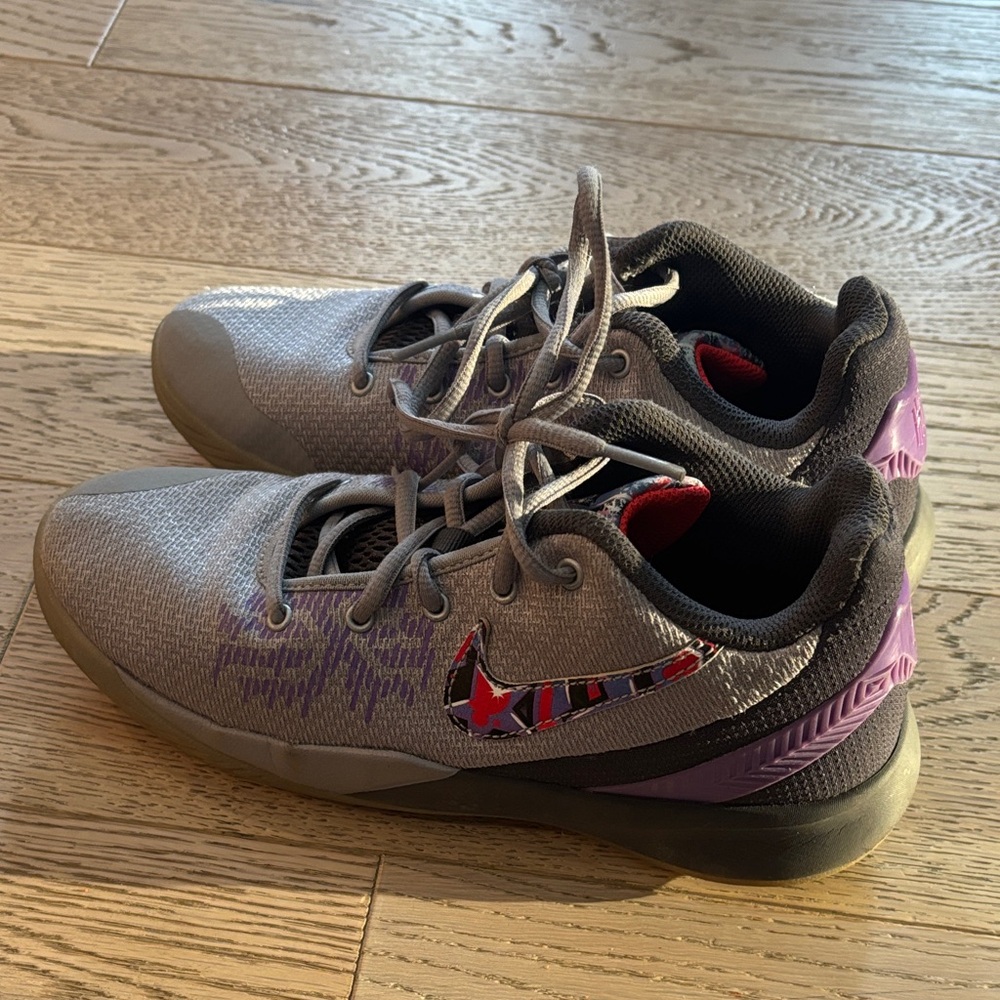 Kids Nike Kyrie Flytrap li 2